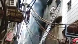 शाहदरा के झिलमिल इंडस्ट्रियल इलाके में  फैक्ट्री में लगी आग