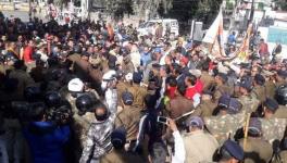 jagaran pic protest of teerth purohit near vidhansabha