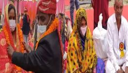 एक ही मंडप में हुई मां-बेटी की शादी