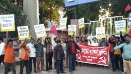 दिल्ली: राजकुमारी अमृत कौर कॉलेज ऑफ नर्सिंग में 50 दिनों से लगातार जारी है कॉन्टैक्ट वर्करों का प्रदर्शन