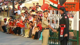 भारत, पाकिस्तान ने किया शांति की तरफ़ रुख