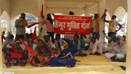 कैमूर पुलिस फायरिंग: सबूतों के अभाव में 15 आदिवासी-कार्यकर्ताओं को मिली जमानत
