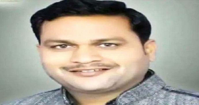 uttar-pradesh-ballia-journalist-ratan-singh-murder-six-arrested-yogi-govt-announce-compensation-mayawati-priyanka-attack_730X365.jpg